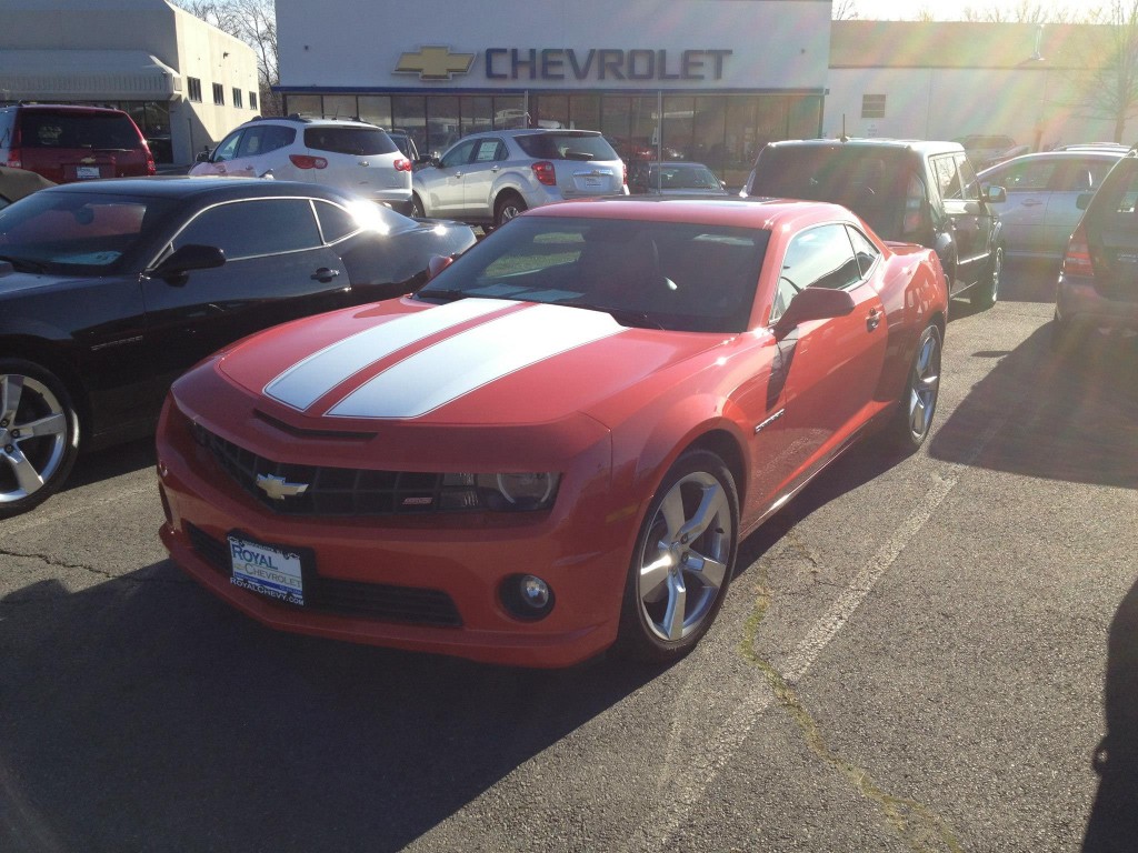 orange-camaro-ss-f14-hood-008-before