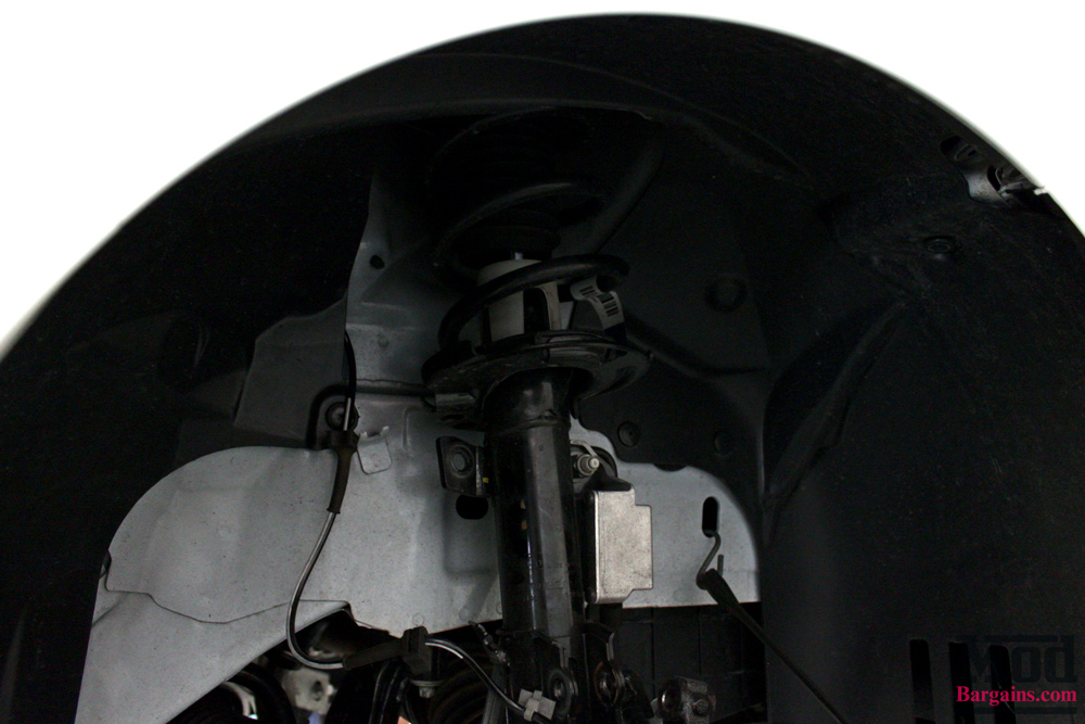 White Ford Fiesta ST Gold Wheels