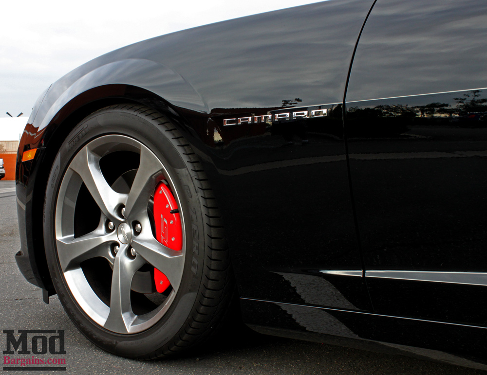chevrolet-camaro-ss-2014-black-on-bc-coilovers-mgp-caliper-covers-004