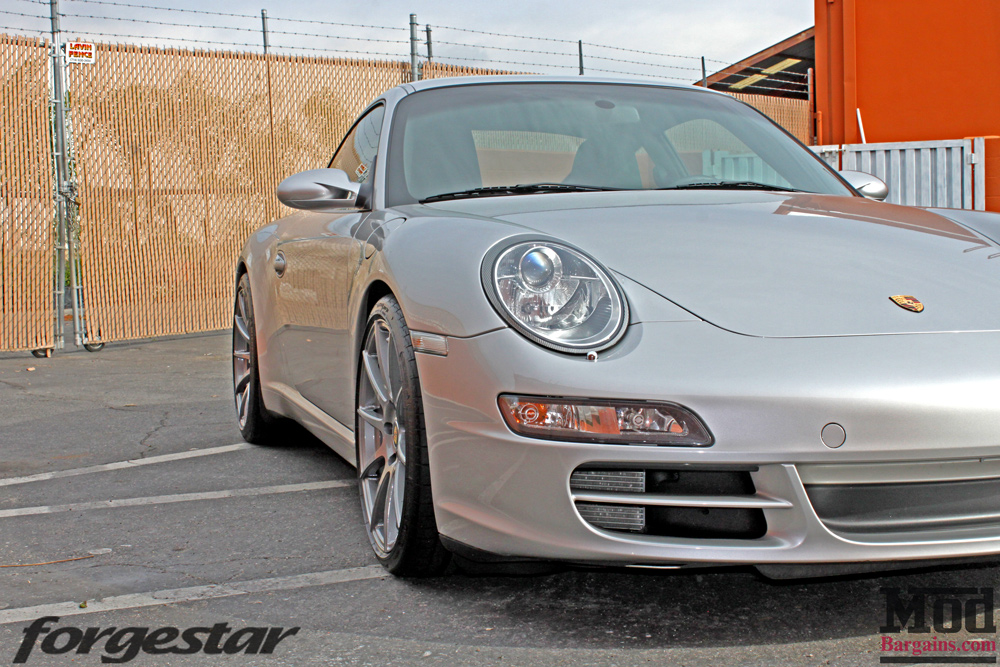 forgestar-cf10-gunmetal-19x85et45-19x11et52-porsche-997-carrera2s-img015