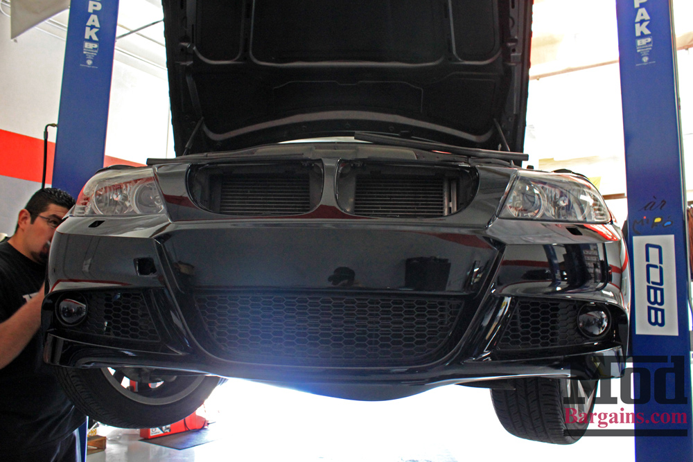 BMW_E90_LCI_Sport_Bumper_Paint-Svcs-Black_Img004