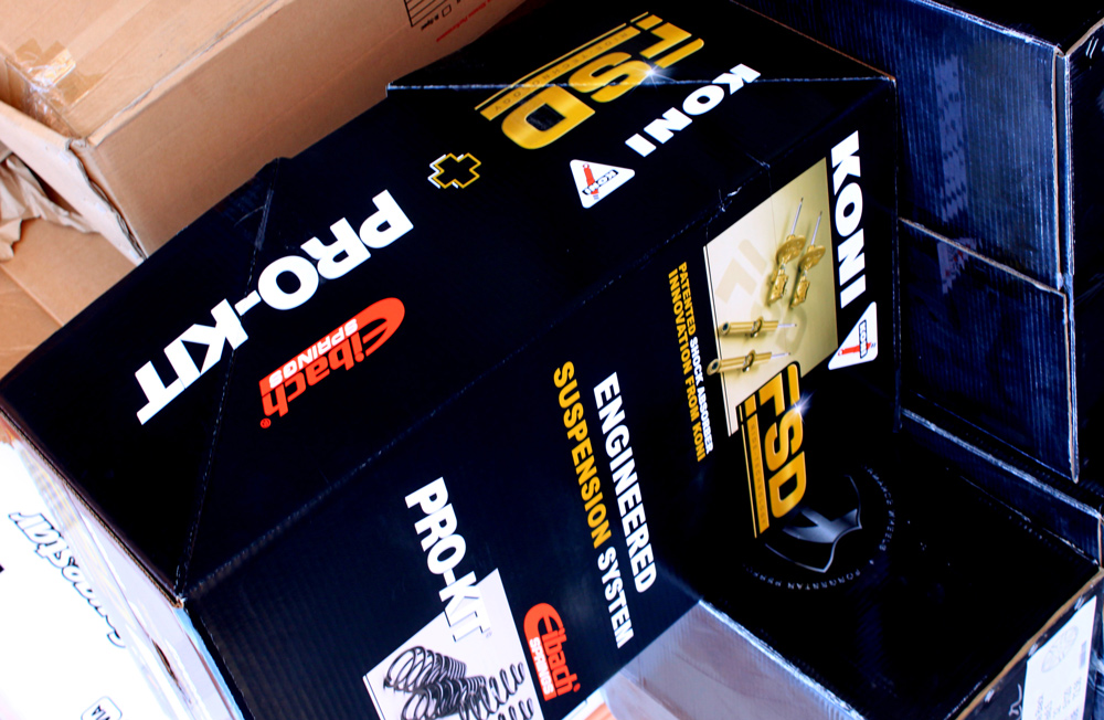 bmw-white-e90-328i-forgestar-f14-matte-black-19x85et32-19x10et38-hankook-evo2-koni-eibach-springs-jurriancust-img-009