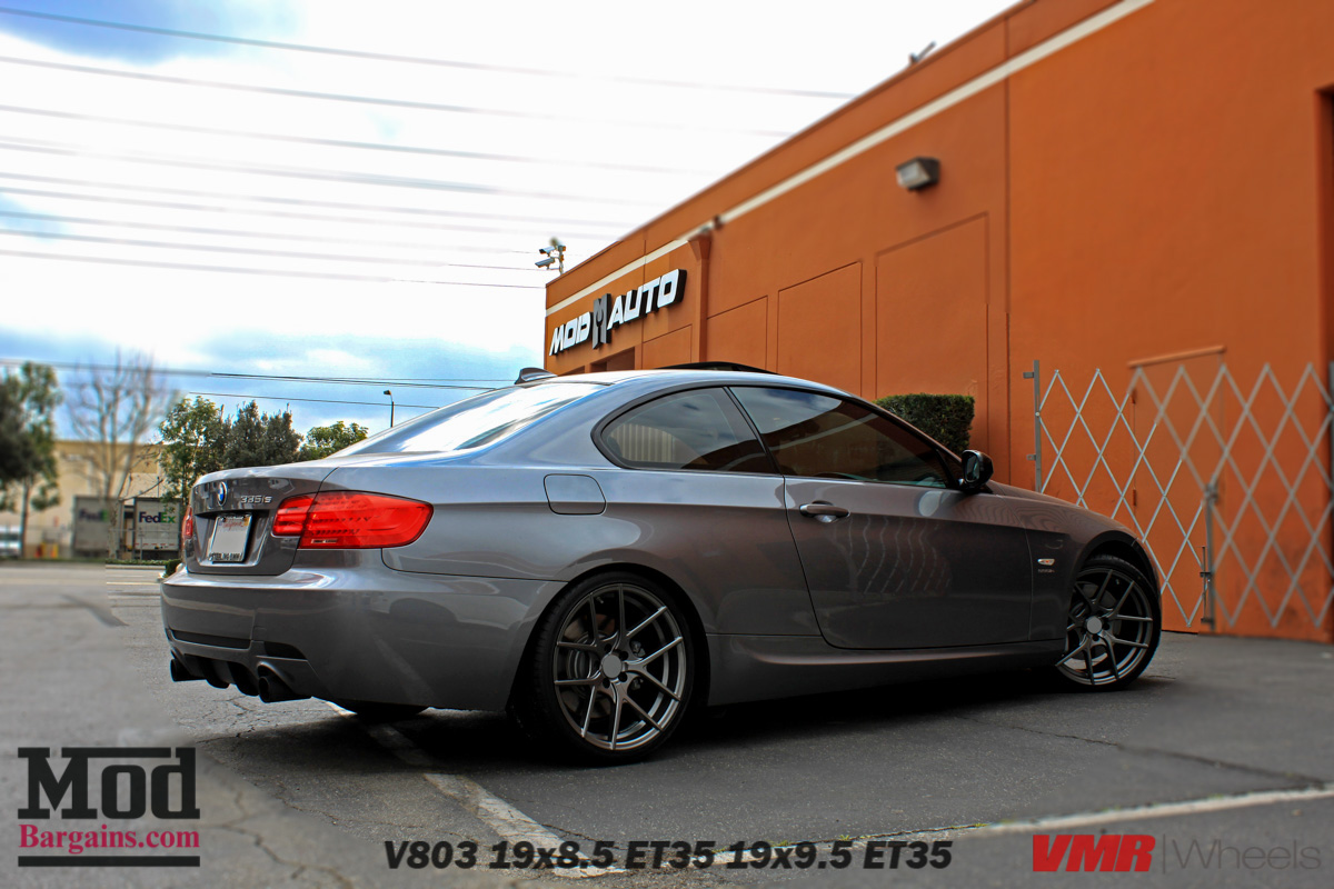 VMR_Wheels_V803_19x85et35_19x95et35_GM_on_gray_BMW_E92_335is_-5