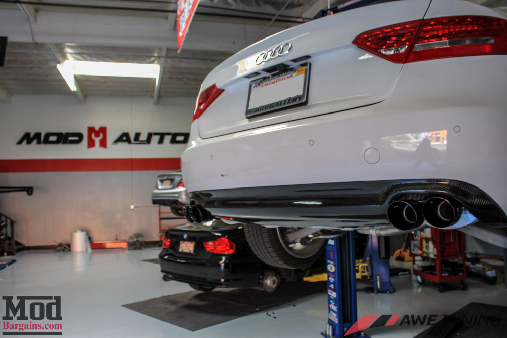 Audi_B8_A5_20T_AWE_Quad_Exhaust_Black_Tips_CF_Diffuser-19