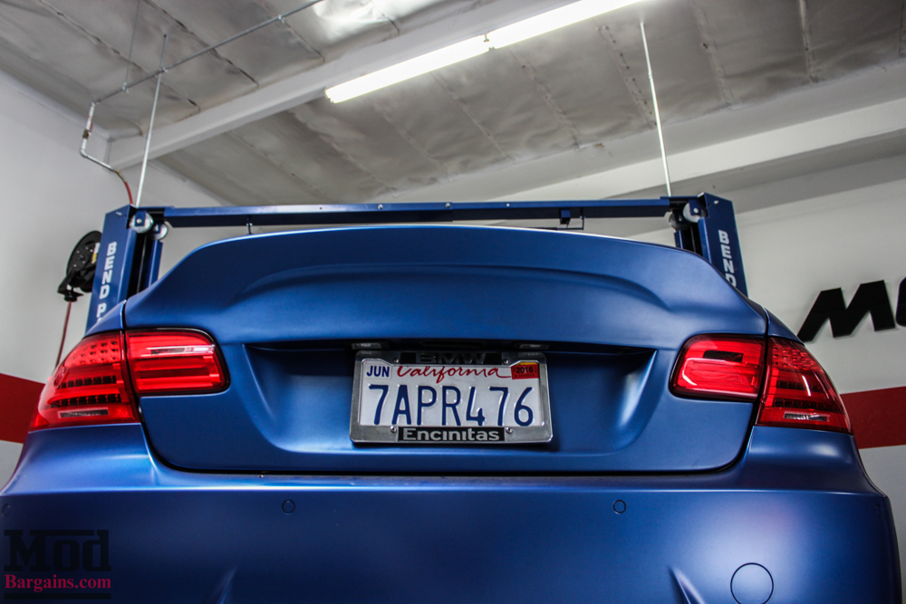 BMW_E92_Frozen_Blue_M3_Remus_US_RACE_CF_Lip_CSL_details-11