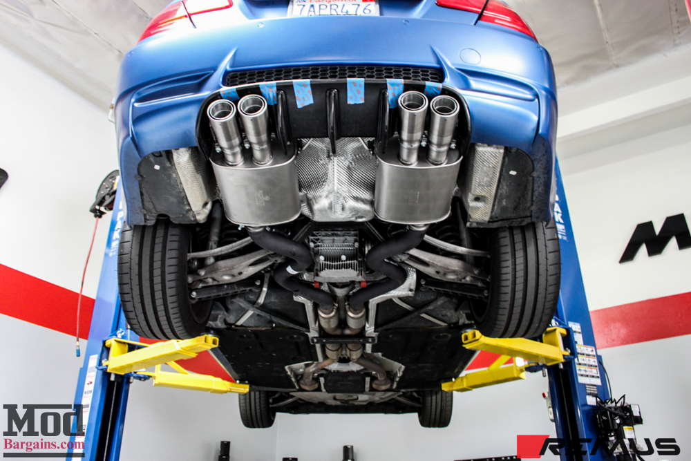 BMW_E92_Frozen_Blue_M3_Remus_US_RACE_CF_Lip_CSL_details-14