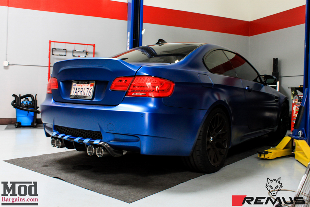 BMW_E92_Frozen_Blue_M3_Remus_US_RACE_CF_Lip_CSL_details-16