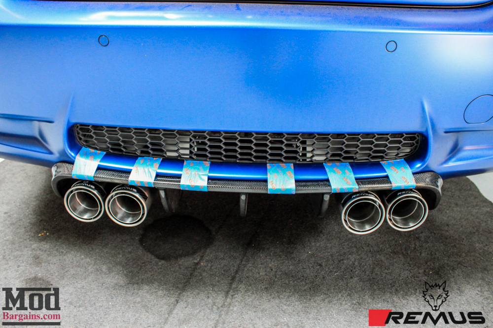 BMW_E92_Frozen_Blue_M3_Remus_US_RACE_CF_Lip_CSL_details-17