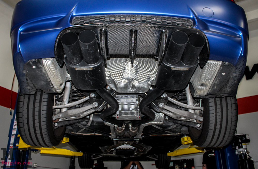 BMW_E92_Frozen_Blue_M3_Remus_US_RACE_CF_Lip_CSL_details-5