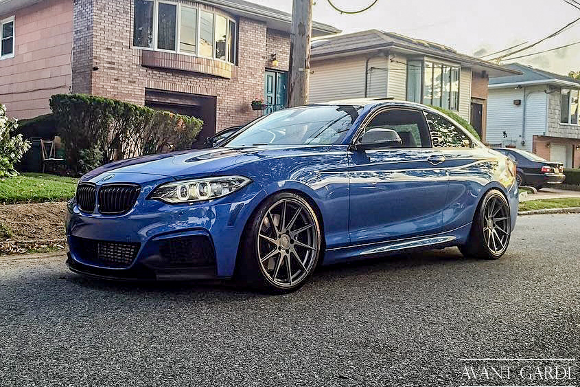 BMW_F22_M235i_Avant_Garde_M621_MatteGunmetal_19x85_19x95_img001