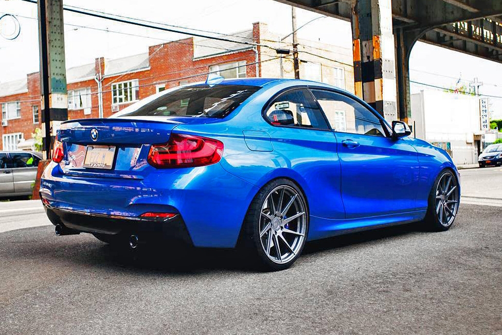 BMW_F22_M235i_Avant_Garde_M621_MatteGunmetal_19x85_19x95_img007