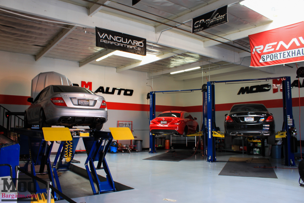 Mercedes_W204_C63_AMG_MBFS0407_R_Style_CF_Splitter_IMG-12