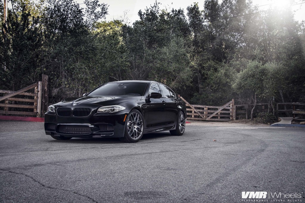 VMR_V710_20in_Gunmetal_BMW_F10_M5_Black_img002