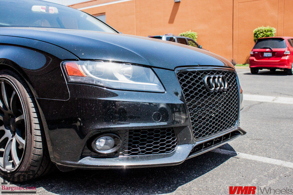 Audi_B8_A4_Black_RS_Grille_VMR_V701_MB-3