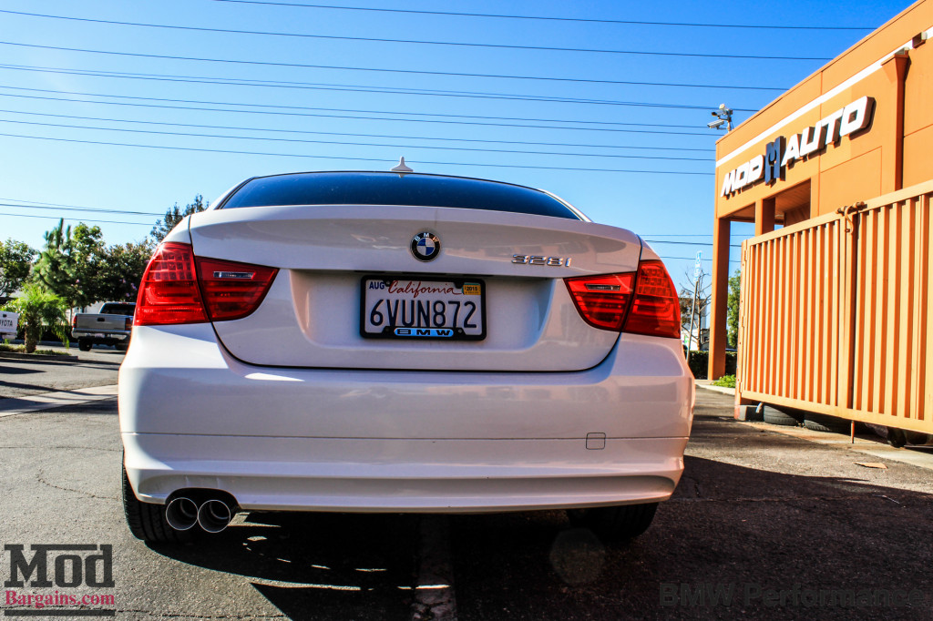 BMW_E90_328i_White_BMW_Performance_Exhaust_Only-18