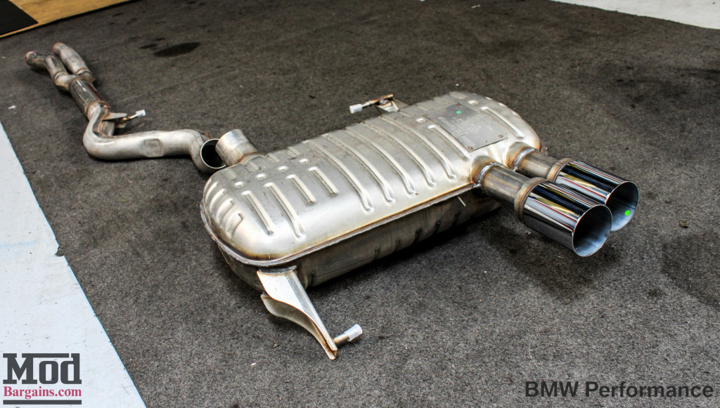 BMW_E90_328i_White_BMW_Performance_Exhaust_Only-5