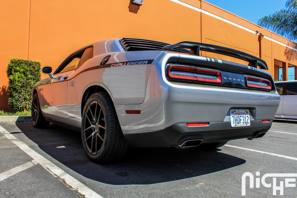 Dodge_Challenger_Niche_Wheels_Targa-6