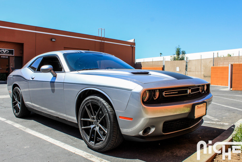 Dodge_Challenger_Niche_Wheels_Targa-8