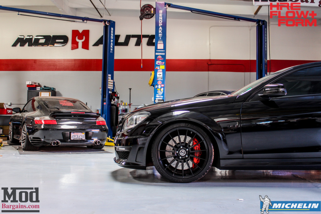 Mercedes_W204_C63_AMG_Coupe_HRE_FF15_19x85te47_19x95et45_-Michelin-PSS- (15)