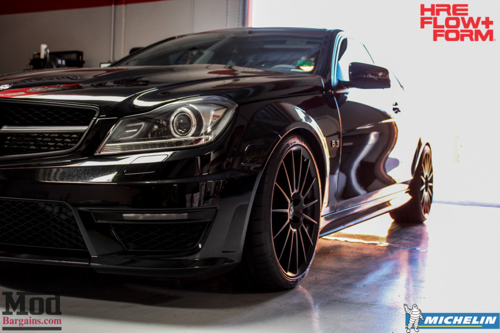Mercedes_W204_C63_AMG_Coupe_HRE_FF15_19x85te47_19x95et45_-Michelin-PSS- (26)