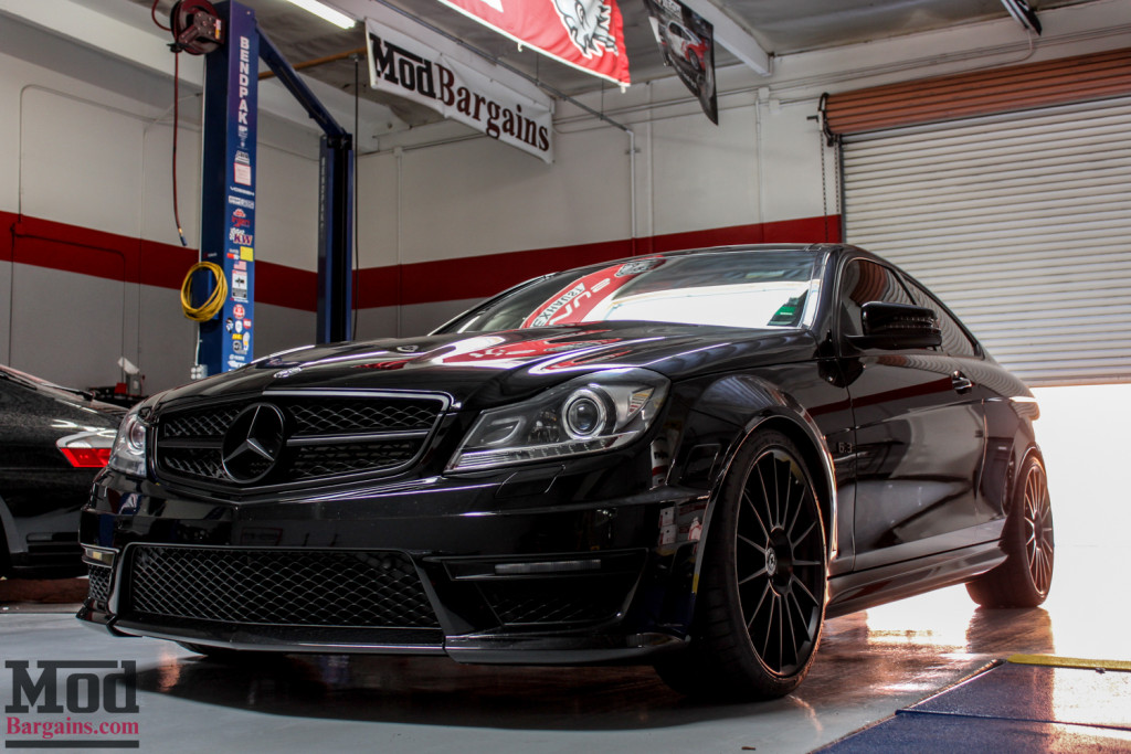 Mercedes_W204_C63_AMG_Coupe_HRE_FF15_19x85te47_19x95et45_-Michelin-PSS- (42)