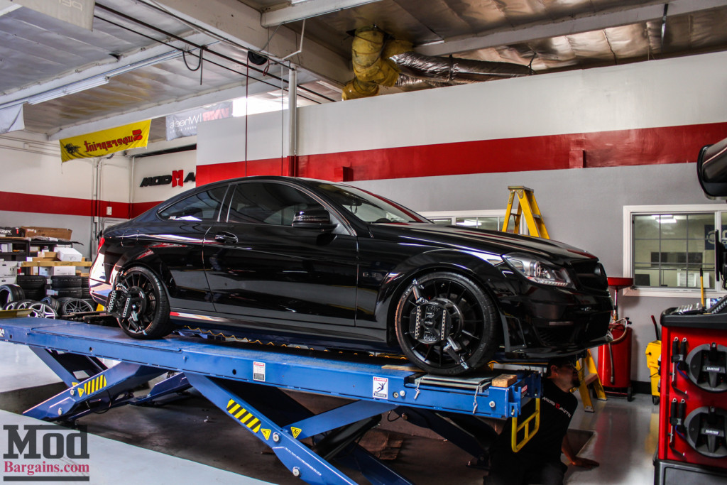 Mercedes_W204_C63_AMG_Coupe_HRE_FF15_19x85te47_19x95et45_-Michelin-PSS- (47)