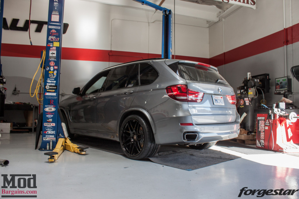 BMW F15 X5 Forgestar F14 MatteBlack (4)