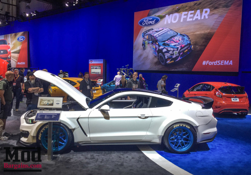 SEMA_2015_ModBargains_ModAuto-2