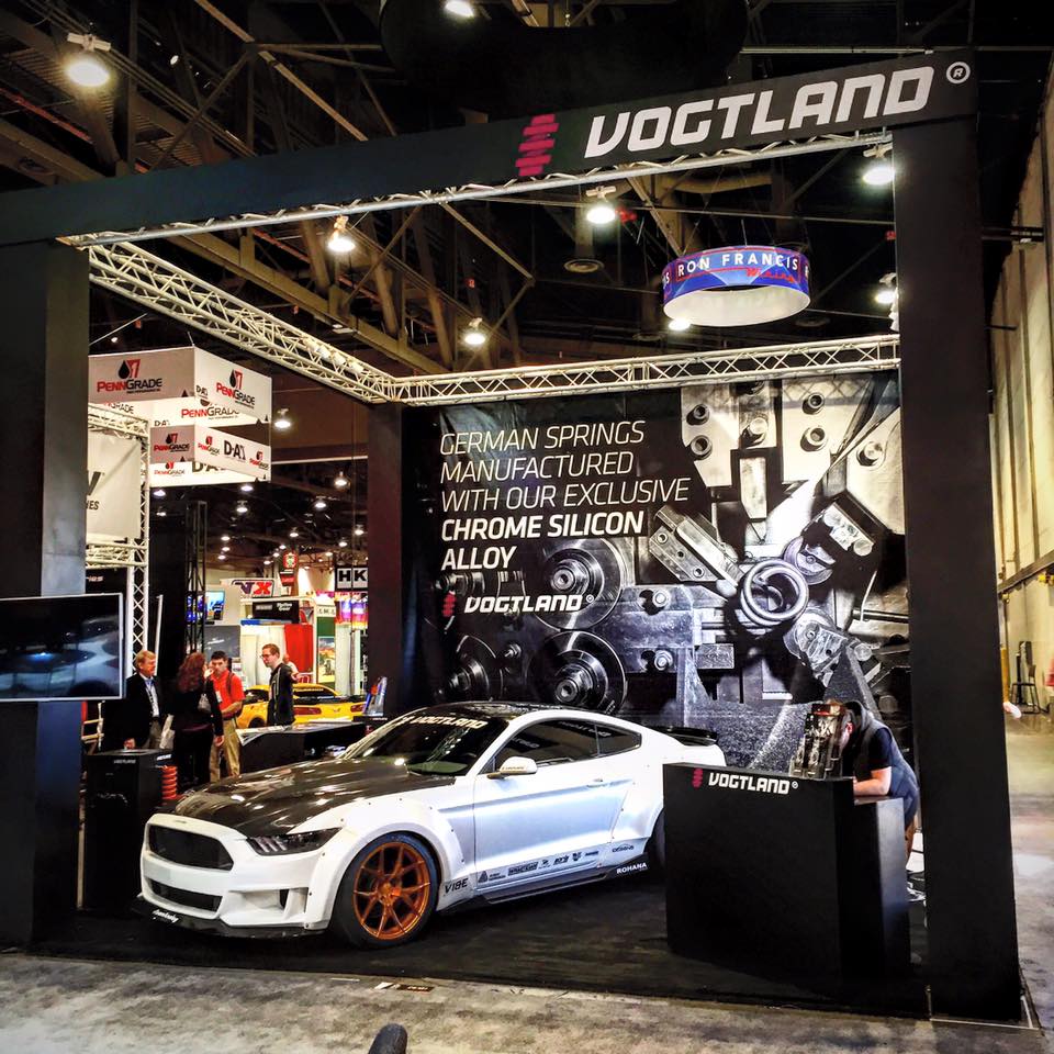 Vogtland_SEMA_2015-Booth