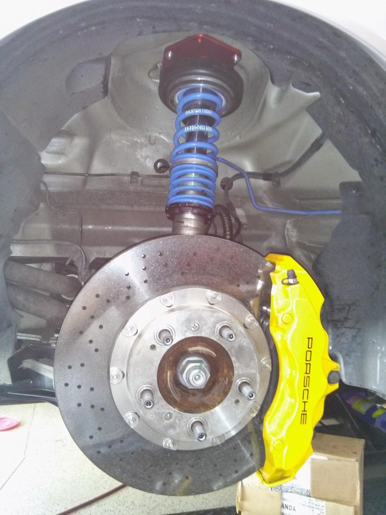 Porsche-997-Carrera-2S-Bilstein_Damptronics-img001 (5)