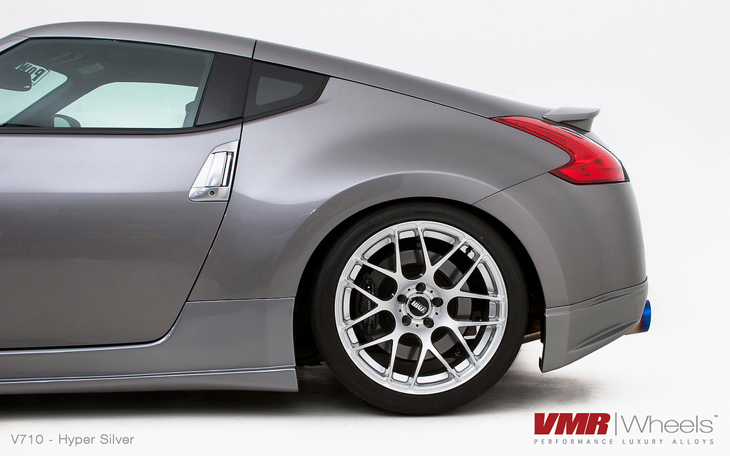 6717393087_7788000992_b