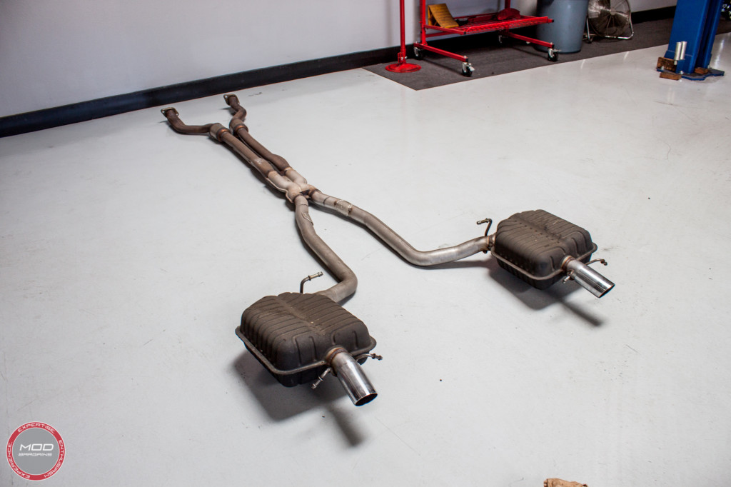 Cadillac_CTS-V_Wagon_Stock_Exhaust (2)