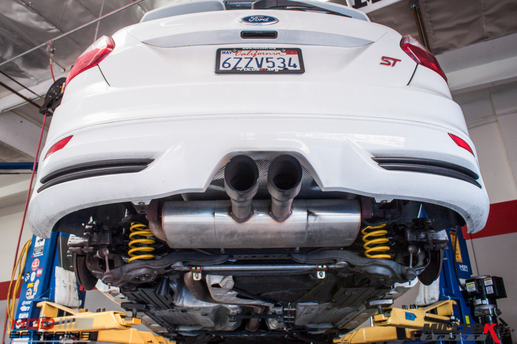 Ford Focus ST 14 CX FMIC ST X Coilovers Enkei RPF-1 Steeda Rear Sway Milltek nonres (46)