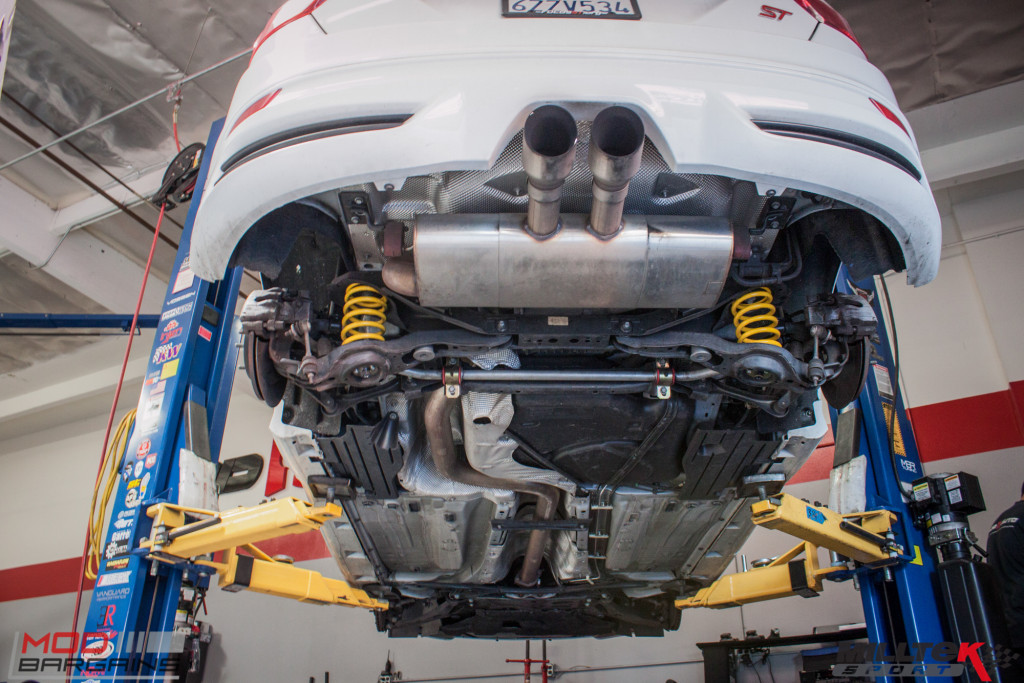 Ford Focus ST 14 CX FMIC ST X Coilovers Enkei RPF-1 Steeda Rear Sway Milltek nonres (49)