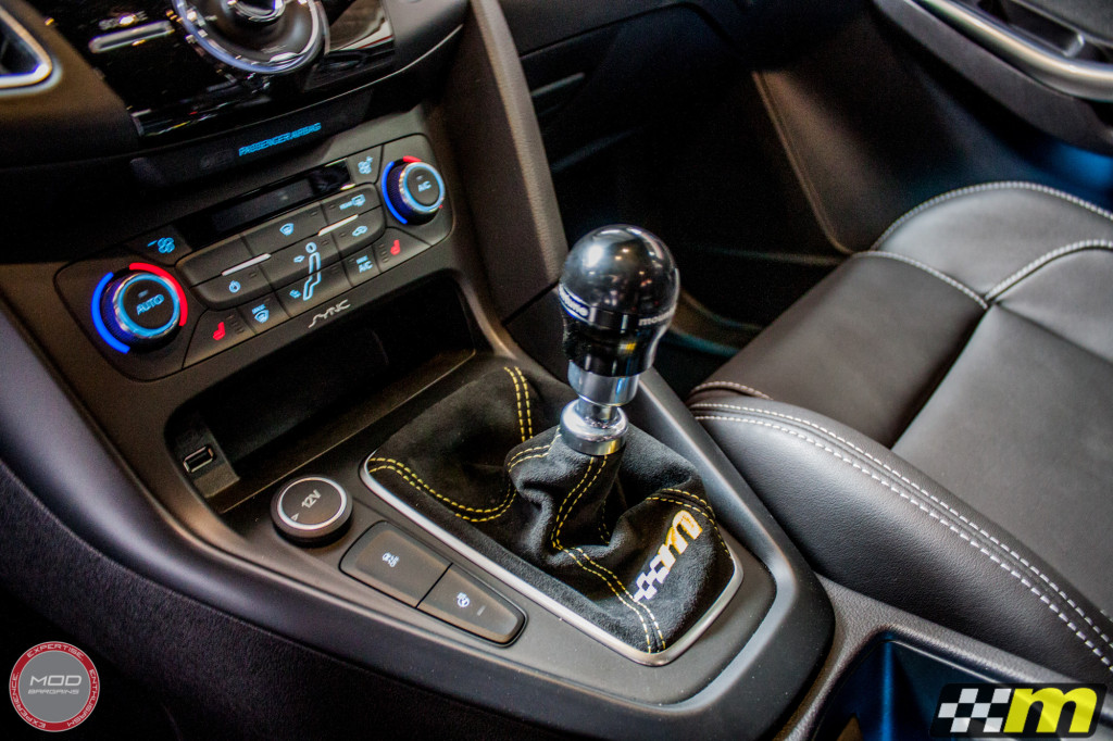 Ford_Focus_ST_2016_Mountune_MP275_Fifteen52_Tarmac_Silver (30)