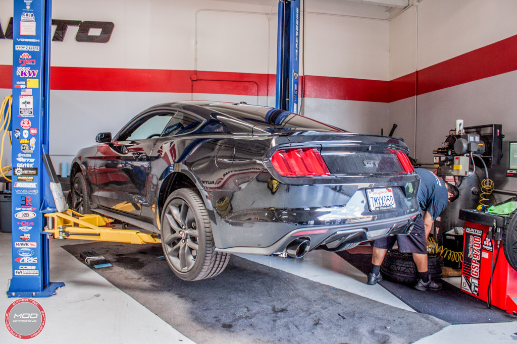 Ford_Mustang_S550_HRE_FF01_Tarmac_Blacktip_Exhaust (15)