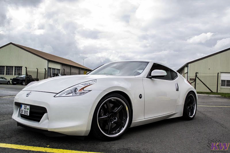 Nissan_370Z_Z34_KW_Coilovers_Img001