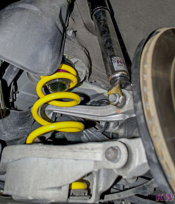 Nissan_370Z_Z34_KW_Coilovers_Img004