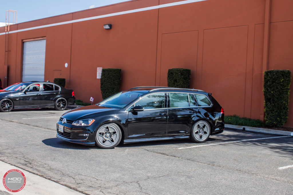 VW_Golf_Sportwagen_Fifteen52_Tarmac_R43_Airlift (4)