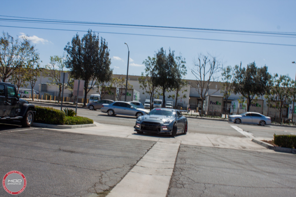 Nissan_R35_GT-R_Motul_widebody_JPL_Shirt_Guy (2)