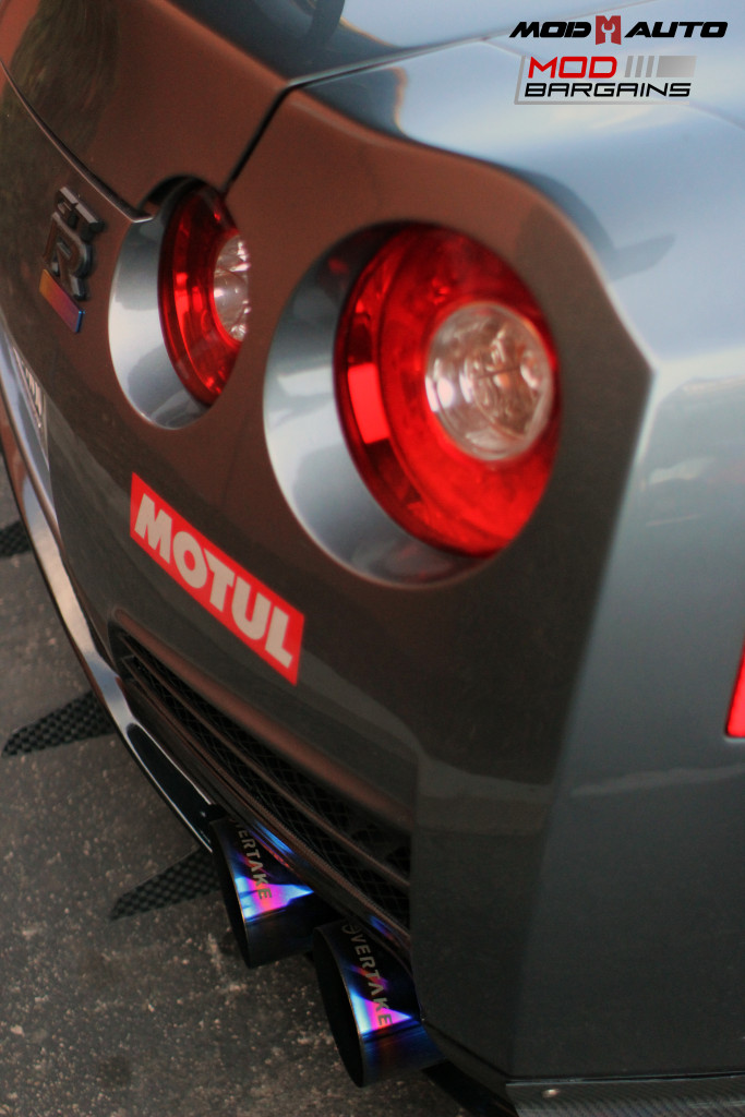 Nissan_R35_GT-R_Motul_widebody_JPL_Shirt_Guy (7)