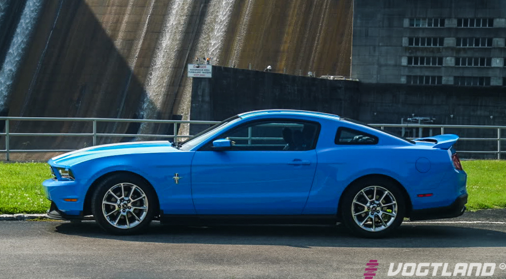 Ford_S197_Mustang_GT_Vogtland_Springs_Img003