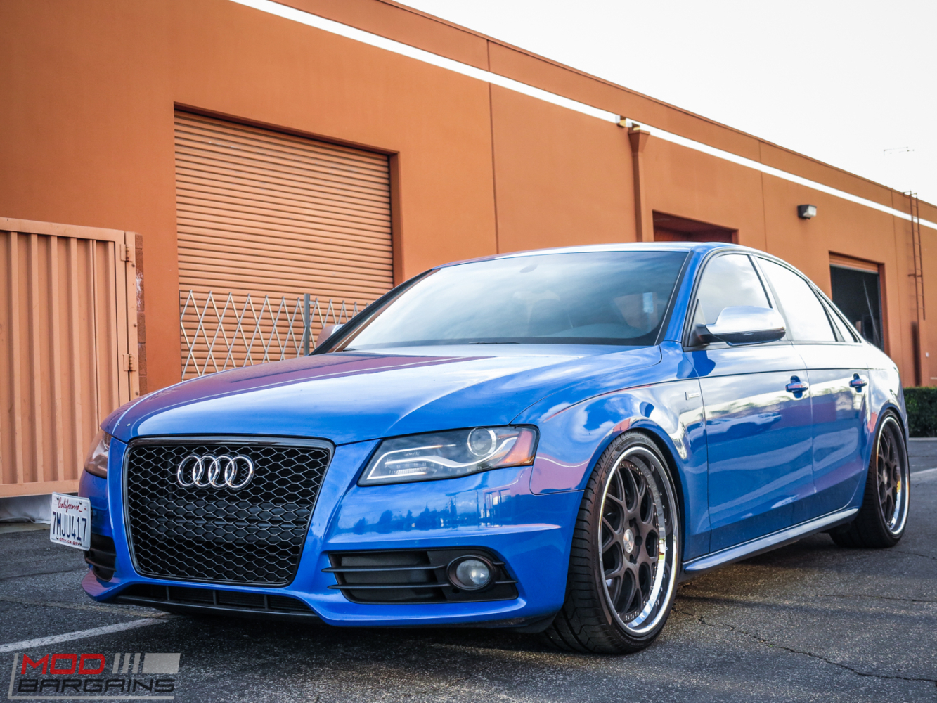 Audi_B8_S4_SepangBlue_RS_Grille (1)