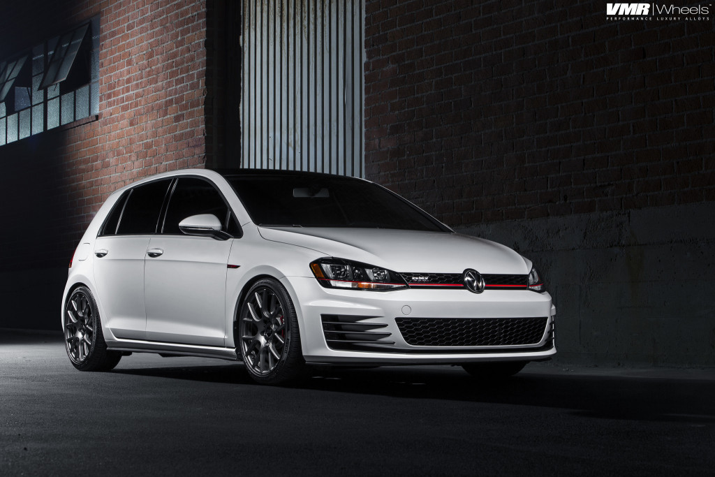 VW MK7 GTI White - VMR FlowForm V810 Gunmetal 18x85et45-img (6)