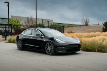 Tesla Model 3 Avant Garde M580 Kingsport Gray, front