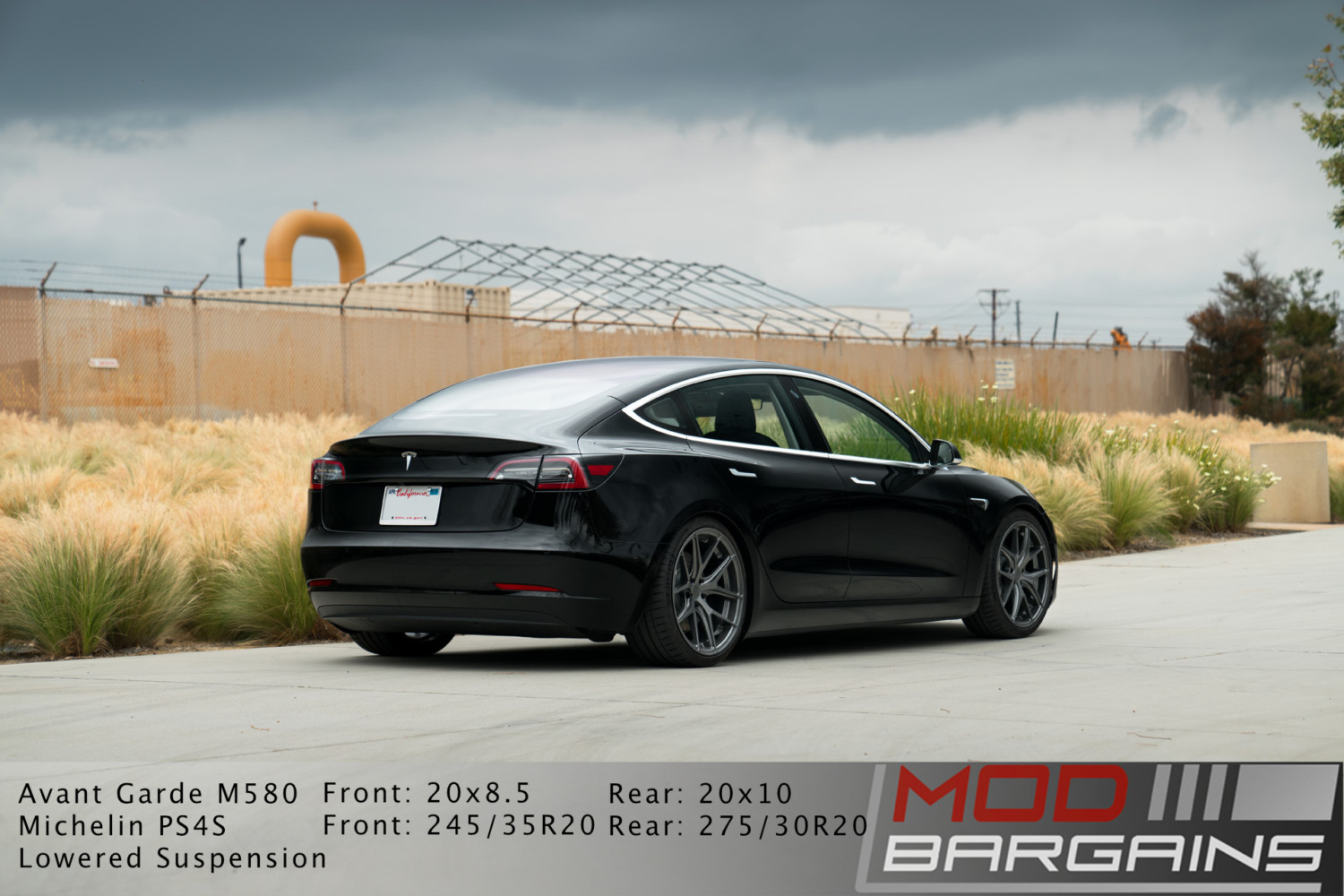 Tesla Model 3 Avant Garde M580 Kingsport Gray, rear