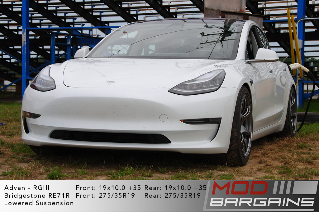Tesla Model 3 on Advan RGIII RG3 19x10 +35 front and rear